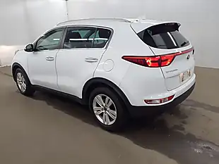 Used 2017 Kia Sportage 2 White - Interior and Exterior details 5