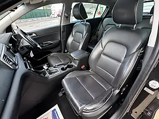 Used 2017 Kia Sportage 3 Black - Interior and Exterior details 12