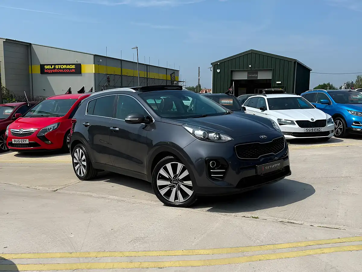 Used 2017 Kia Sportage 3 Silver - Front View