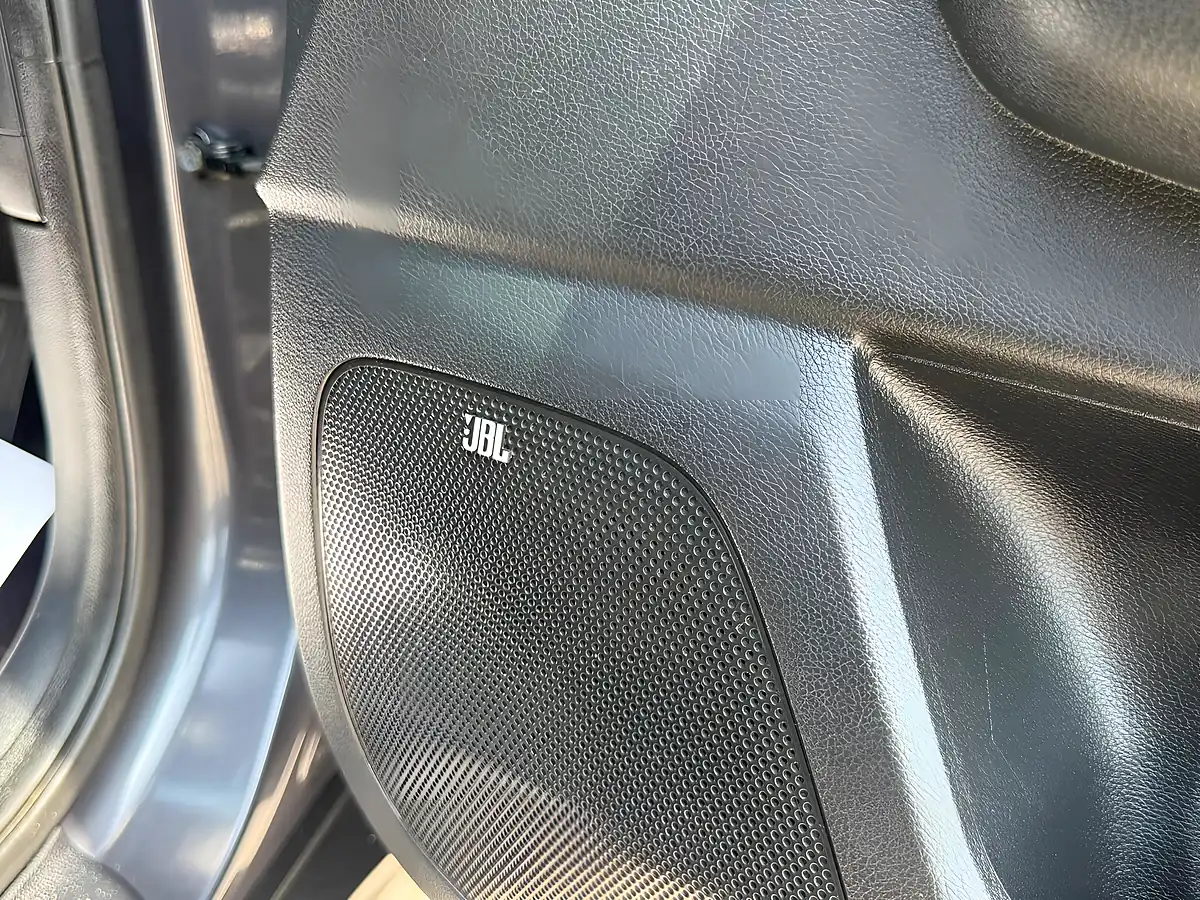 Used 2017 Kia Sportage 3 Silver - Interior and Exterior details 14