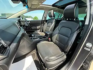 Used 2017 Kia Sportage 3 Silver - Interior and Exterior details 19