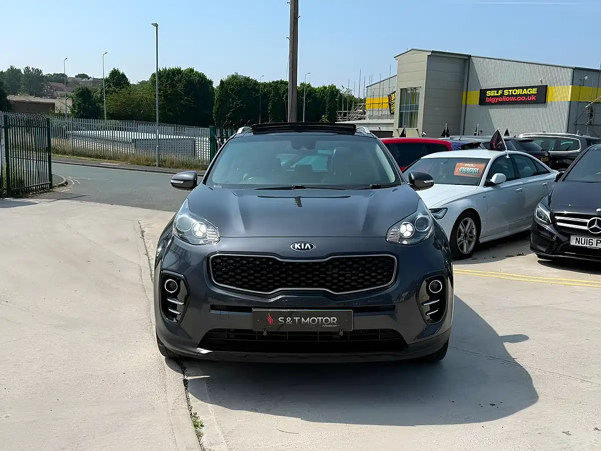 Used 2017 Kia Sportage 3 Silver - Interior and Exterior details 6