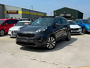Used 2017 Kia Sportage 3 Silver - Interior and Exterior details 7