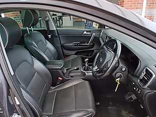 Used 2017 Kia Sportage 3 Silver - Interior and Exterior details 13