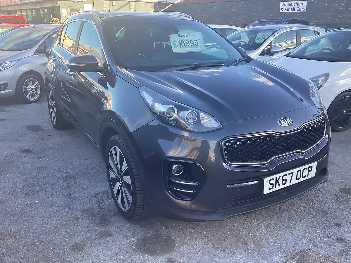 Used 2017 Kia Sportage 3 Silver - Interior and Exterior details 2