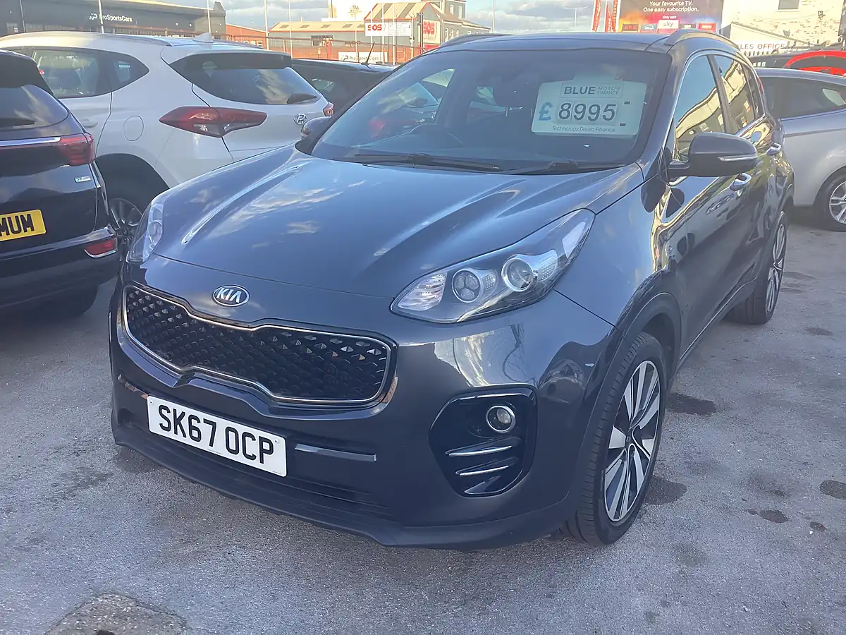 Used 2017 Kia Sportage 3 Silver - Interior and Exterior details 4