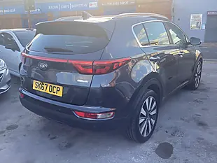 Used 2017 Kia Sportage 3 Silver - Interior and Exterior details 7