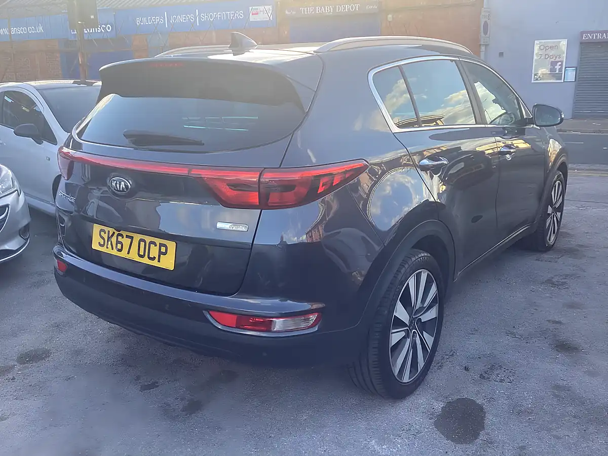 Used 2017 Kia Sportage 3 Silver - Interior and Exterior details 7