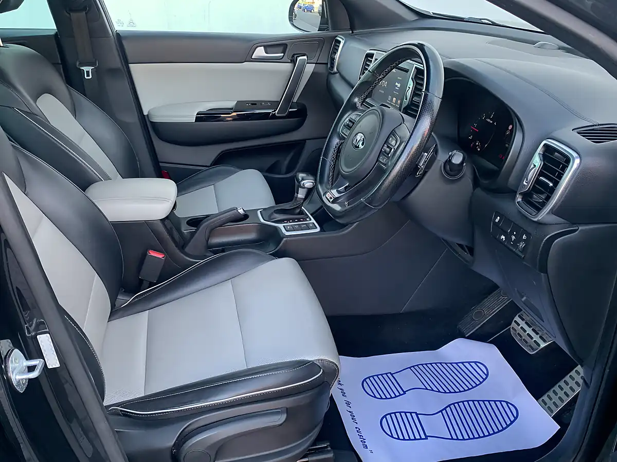 Used 2017 Kia Sportage GT-Line Black - Interior and Exterior details 5