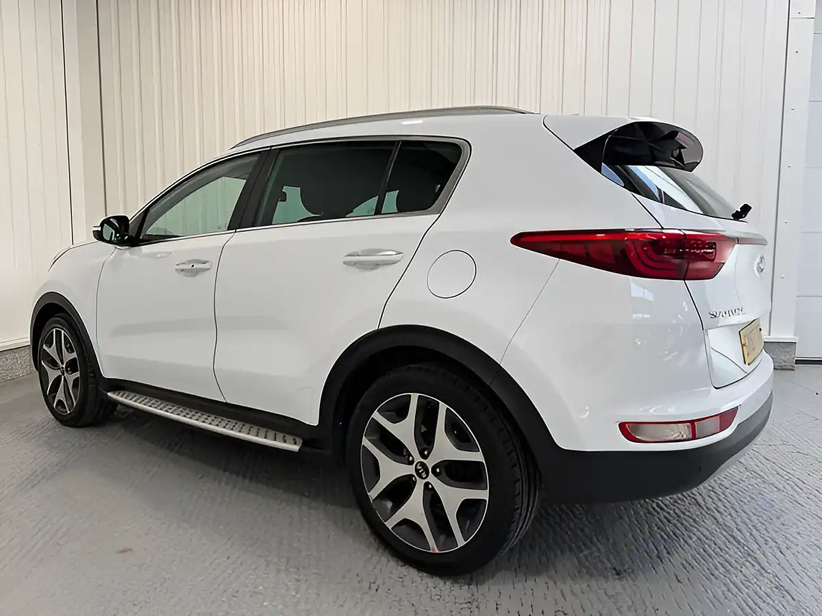 Used 2017 Kia Sportage GT-Line Edition Fusion White - Interior and Exterior details 5
