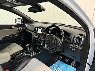 Used 2017 Kia Sportage GT-Line Edition Fusion White - Interior and Exterior details 9