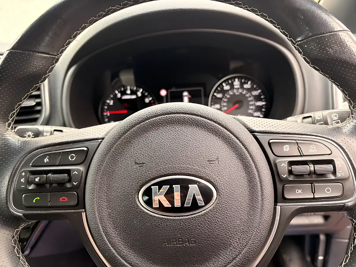 Used 2017 Kia Sportage GT-Line Red - Interior and Exterior details 12