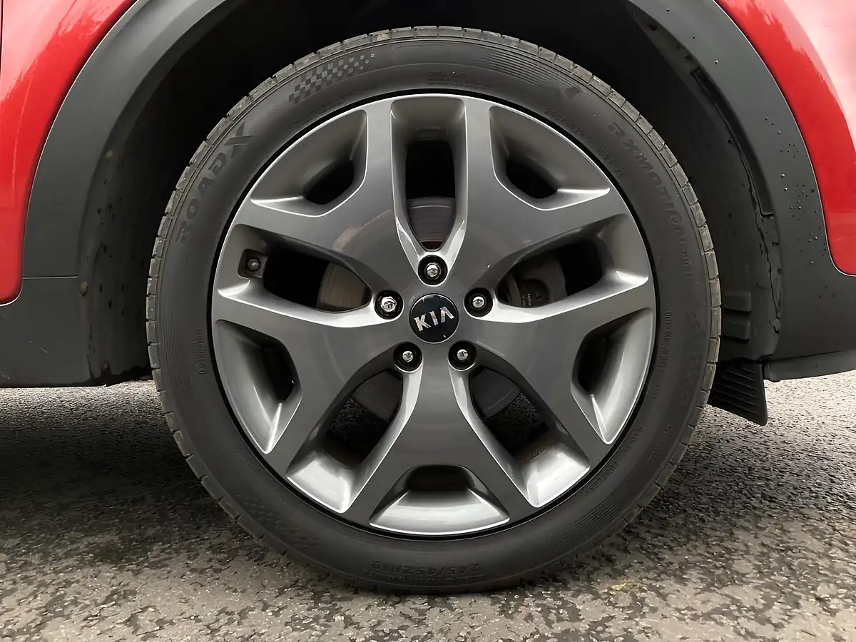 Used 2017 Kia Sportage GT-Line Red - Interior and Exterior details 9