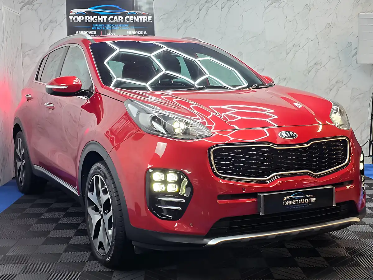 Used 2017 Kia Sportage GT-Line Red - Front View