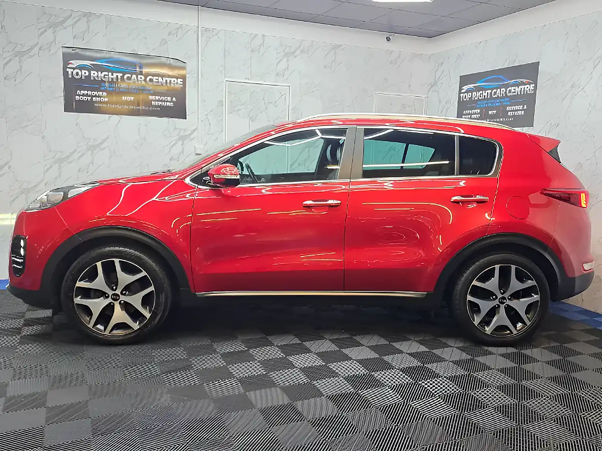 Used 2017 Kia Sportage GT-Line Red - Interior and Exterior details 8