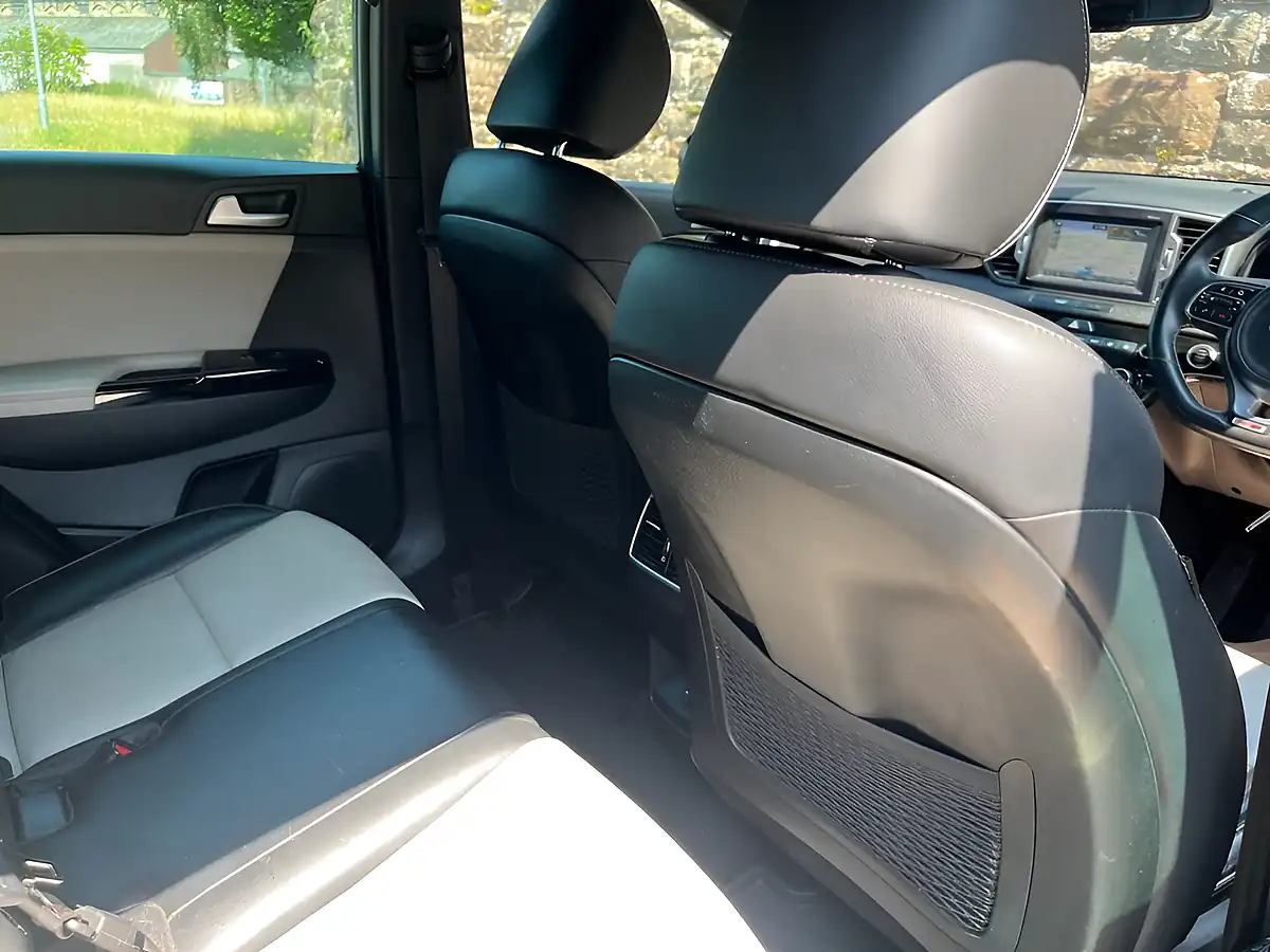 Used 2017 Kia Sportage GT-Line Silver - Interior and Exterior details 11