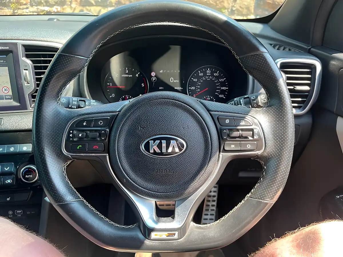 Used 2017 Kia Sportage GT-Line Silver - Interior and Exterior details 16