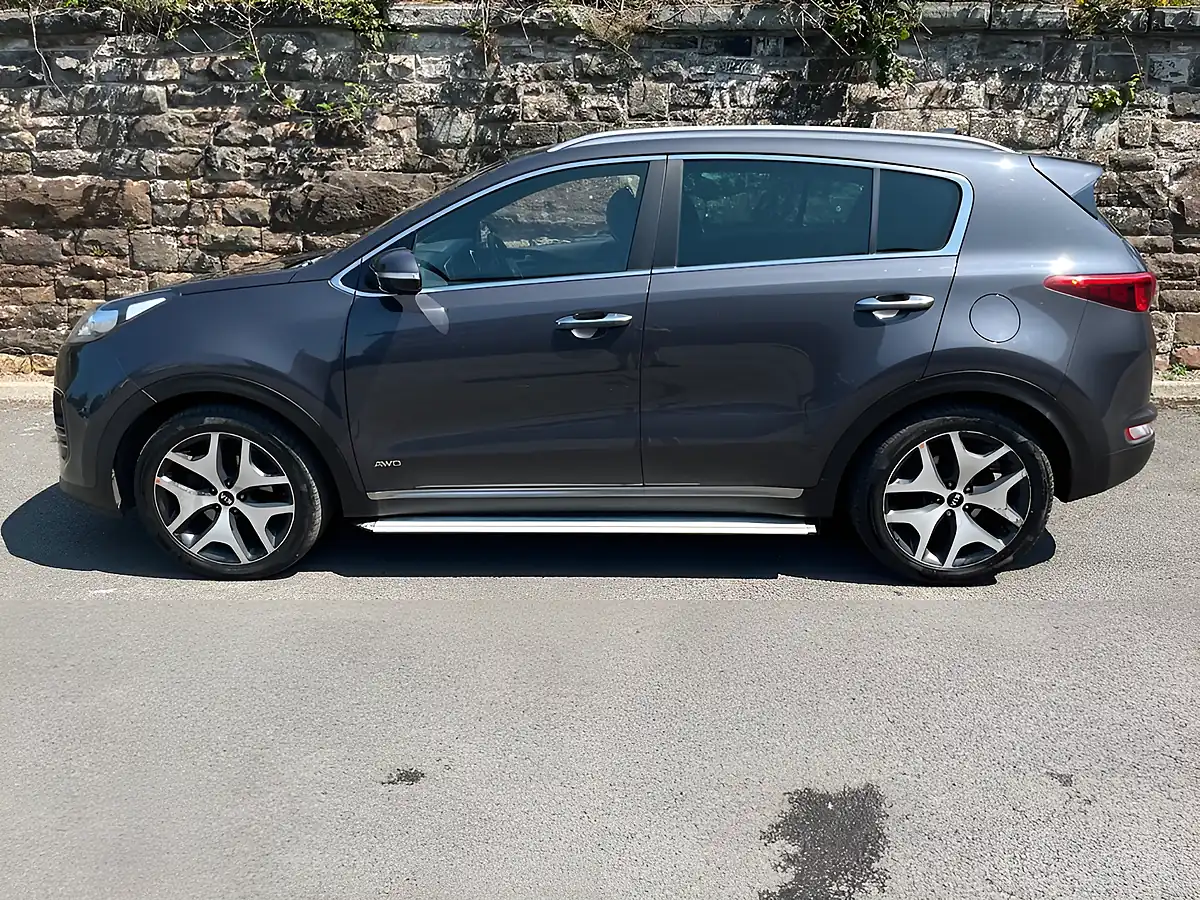 Used 2017 Kia Sportage GT-Line Silver - Interior and Exterior details 4