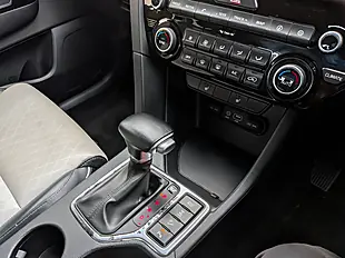 Used 2017 Kia Sportage GT-Line Silver - Interior and Exterior details 11
