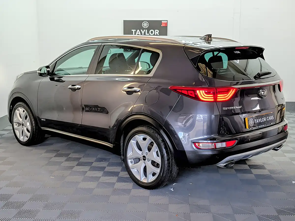 Used 2017 Kia Sportage GT-Line Silver - Interior and Exterior details 8