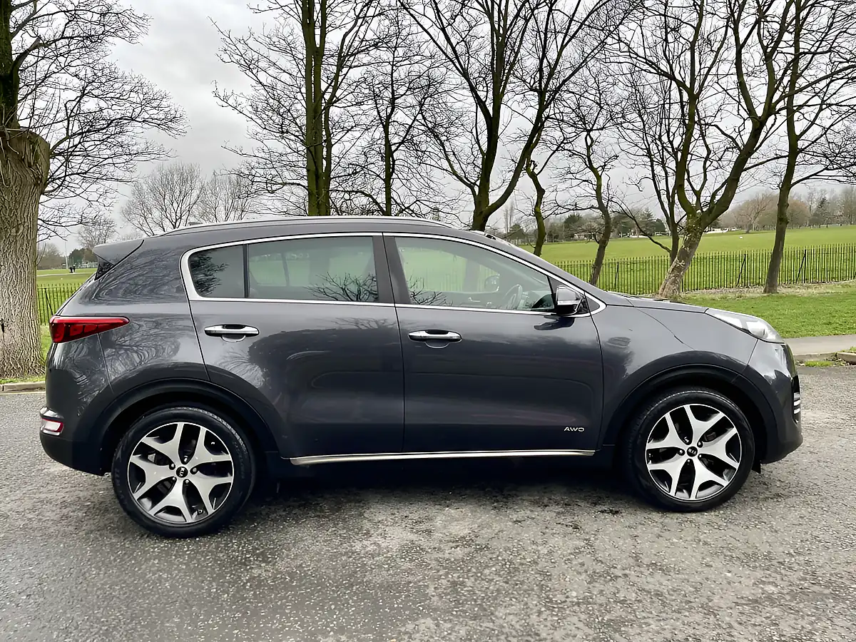 Used 2017 Kia Sportage GT-Line Silver - Interior and Exterior details 6