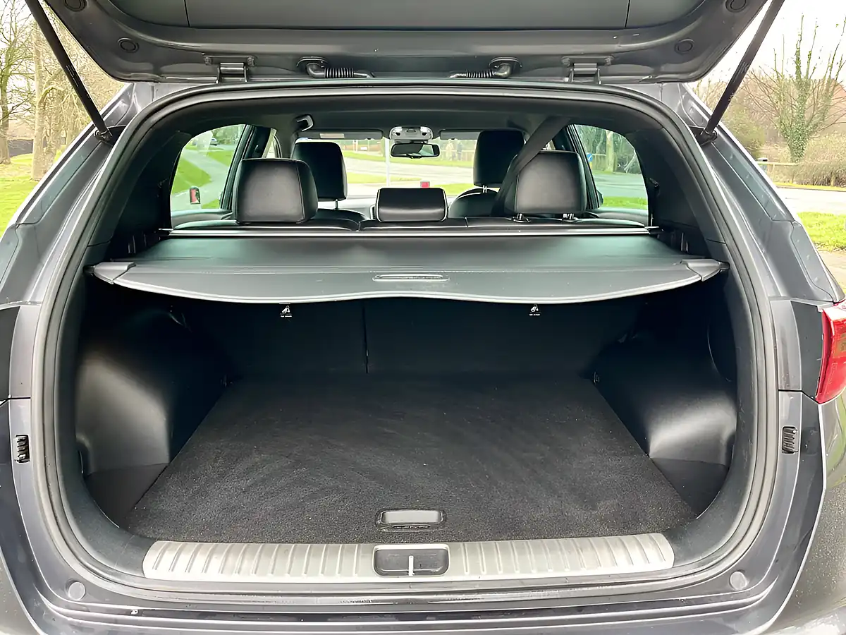 Used 2017 Kia Sportage GT-Line Silver - Interior and Exterior details 9