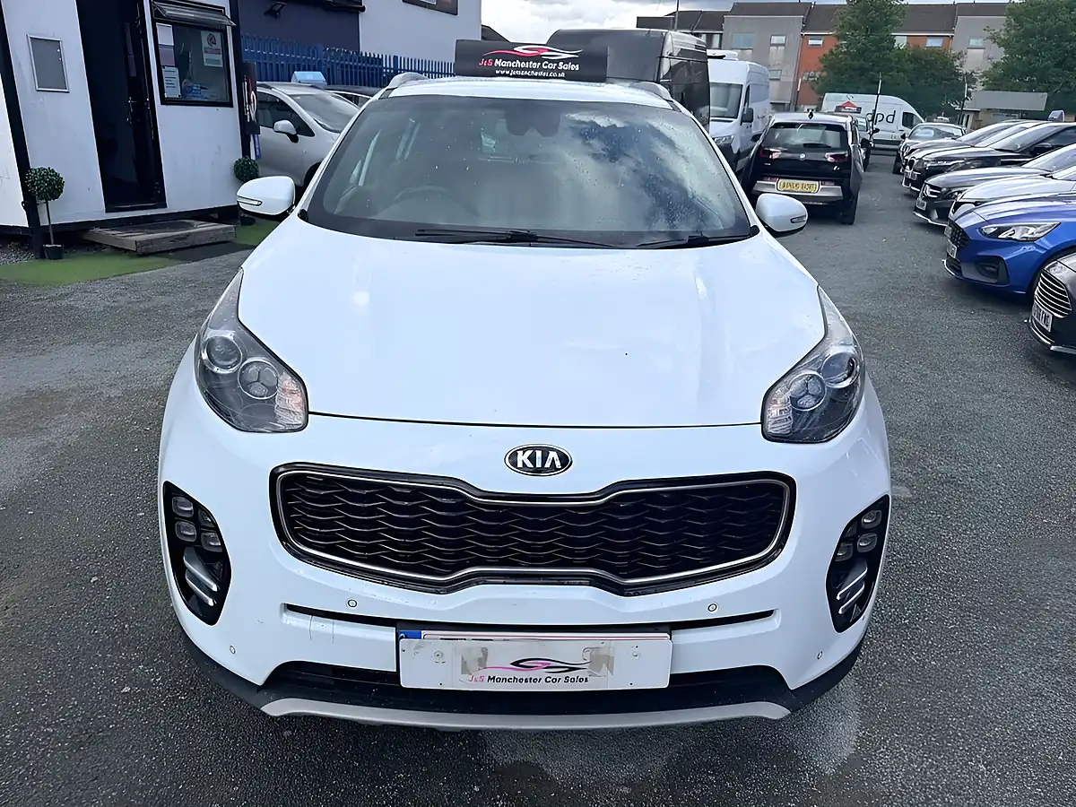 Used 2017 Kia Sportage GT-Line White - Interior and Exterior details 11