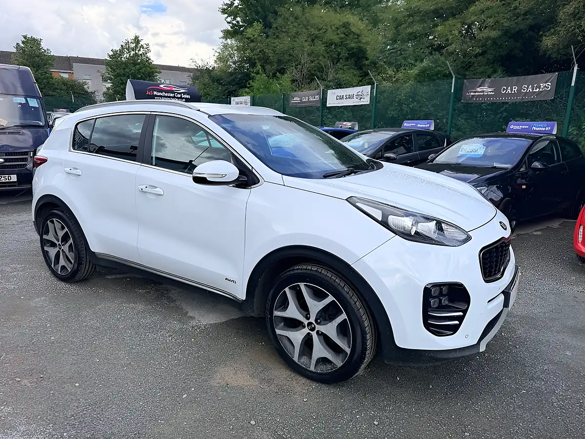 Used 2017 Kia Sportage GT-Line White - Interior and Exterior details 2