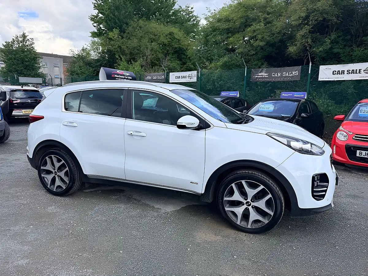 Used 2017 Kia Sportage GT-Line White - Interior and Exterior details 3