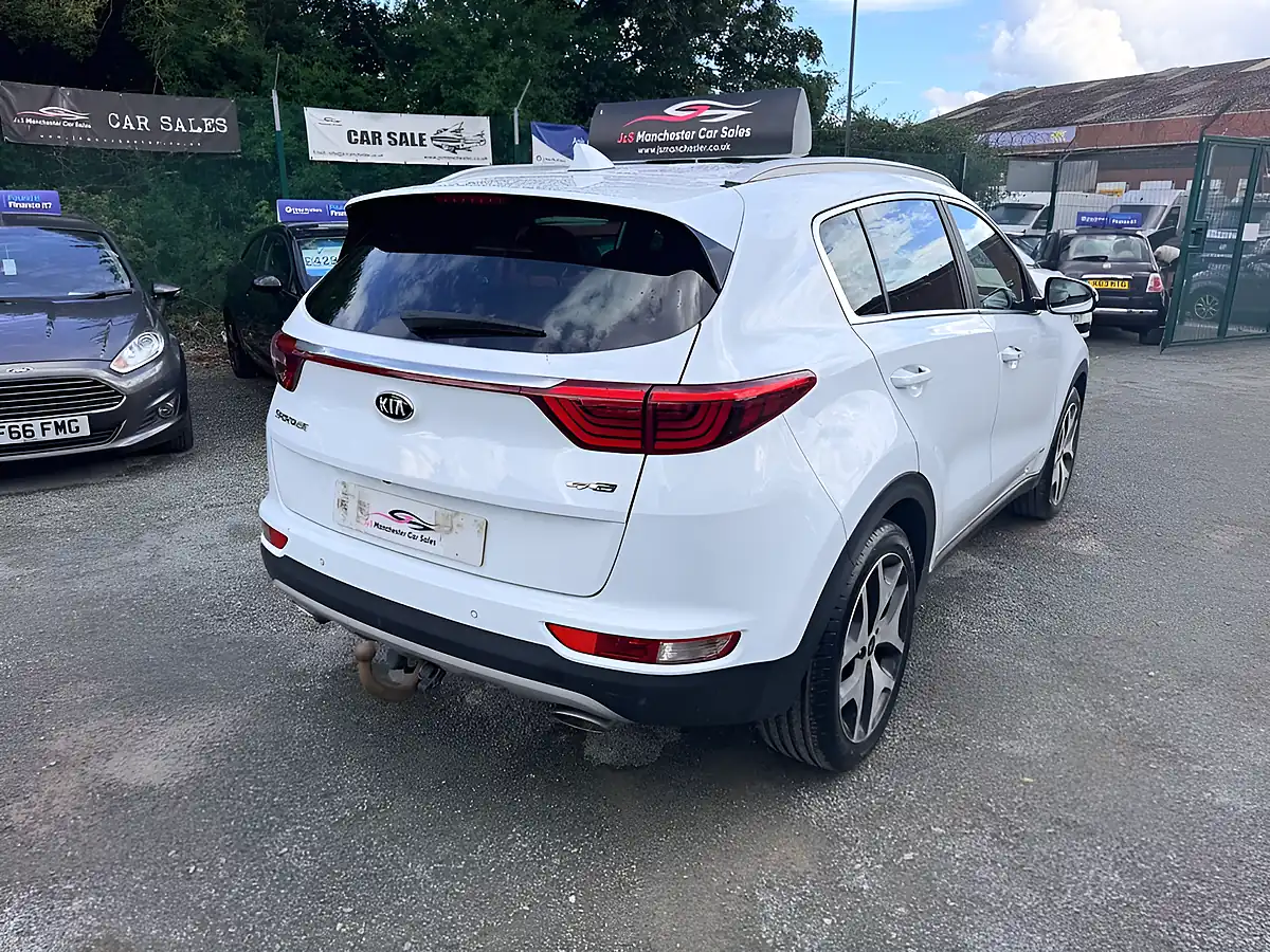 Used 2017 Kia Sportage GT-Line White - Interior and Exterior details 6