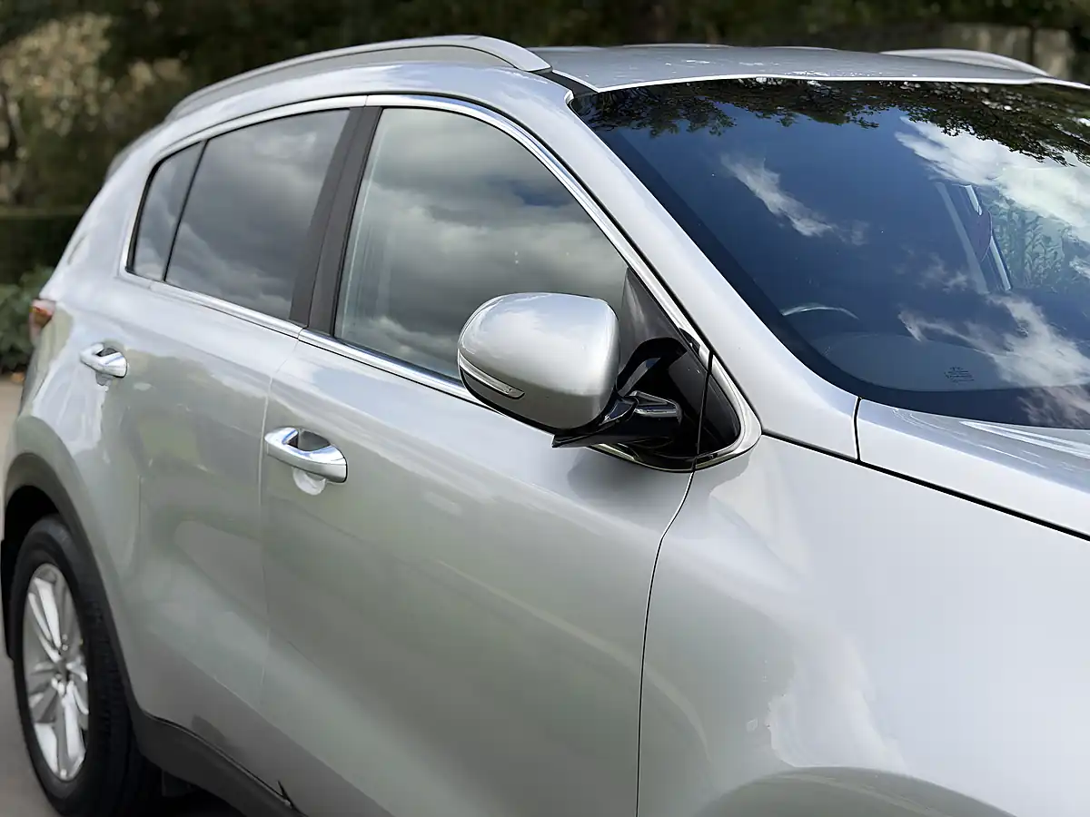 Used 2017 Kia Sportage KX-2 Silver - Interior and Exterior details 12