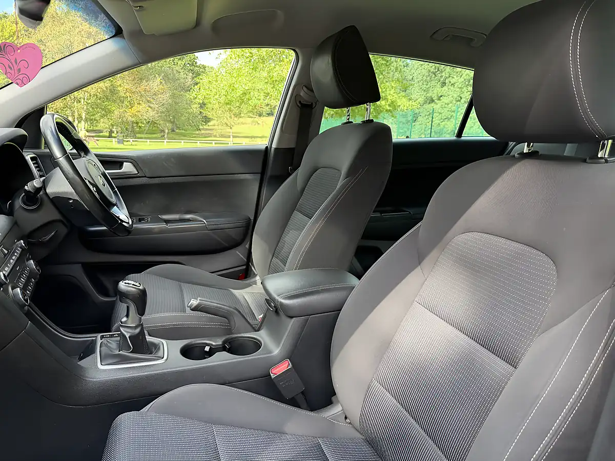 Used 2017 Kia Sportage KX-2 Silver - Interior and Exterior details 13