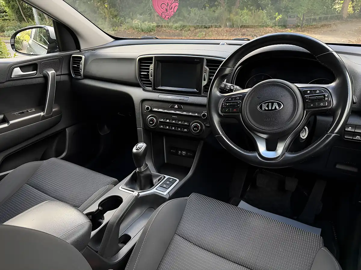 Used 2017 Kia Sportage KX-2 Silver - Interior and Exterior details 15