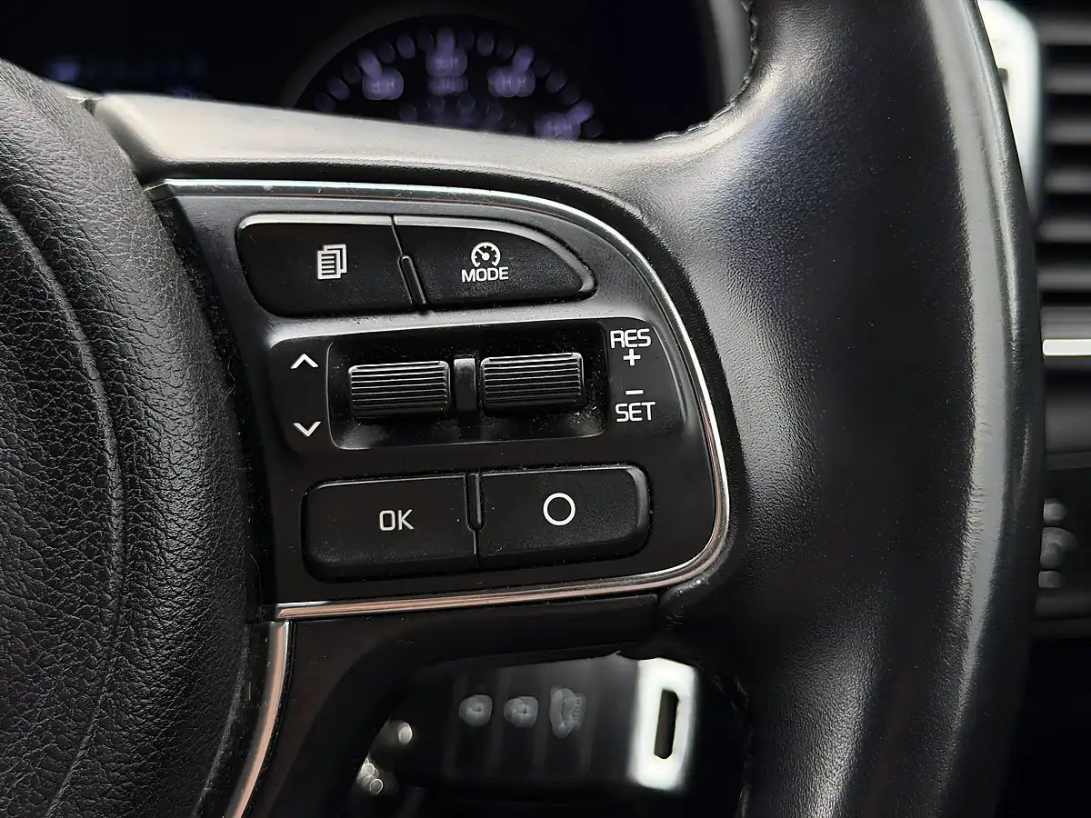 Used 2017 Kia Sportage KX-2 Silver - Interior and Exterior details 16