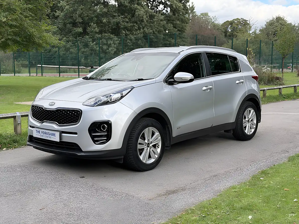 Used 2017 Kia Sportage KX-2 Silver - Interior and Exterior details 3