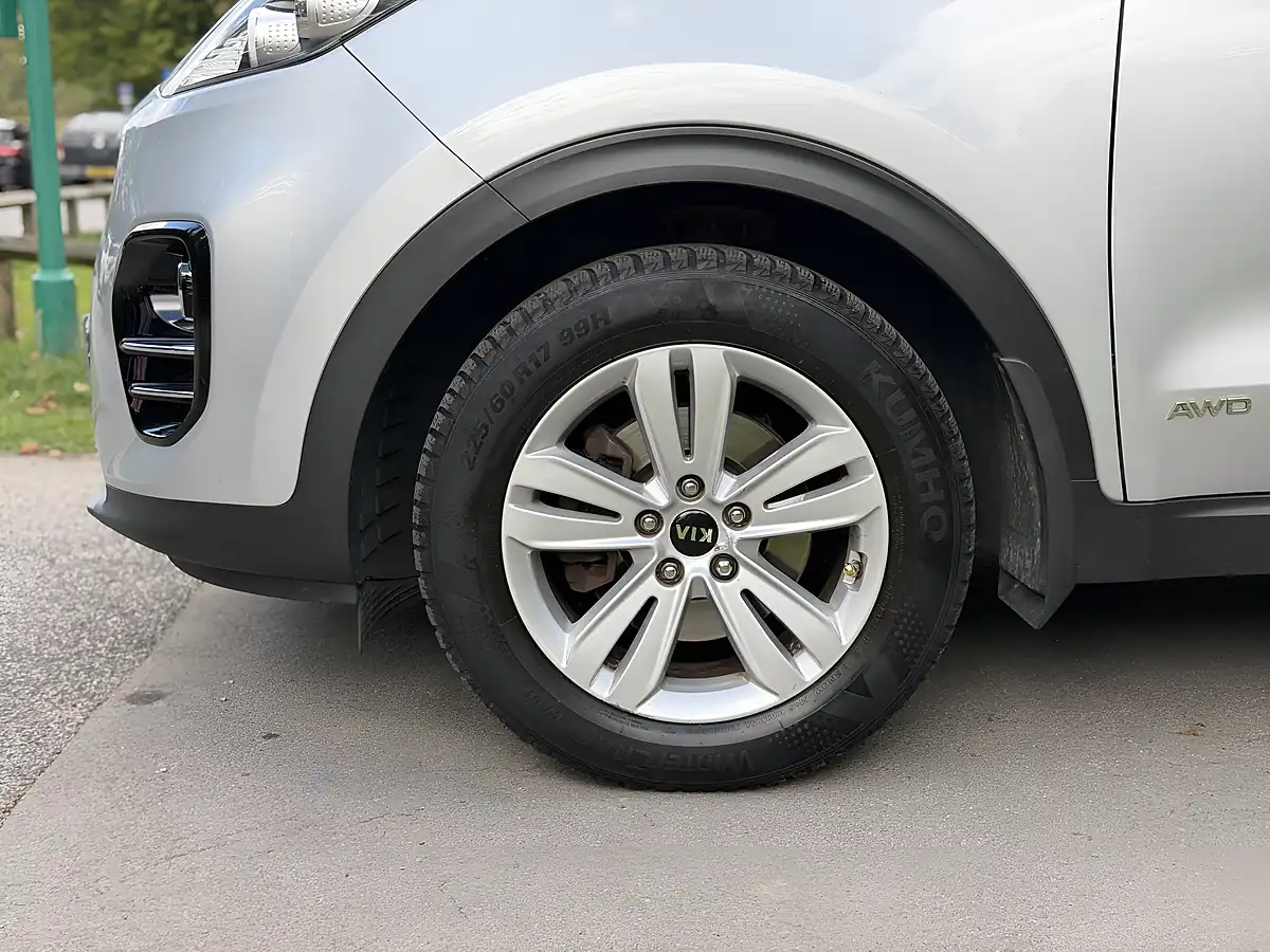 Used 2017 Kia Sportage KX-2 Silver - Interior and Exterior details 6