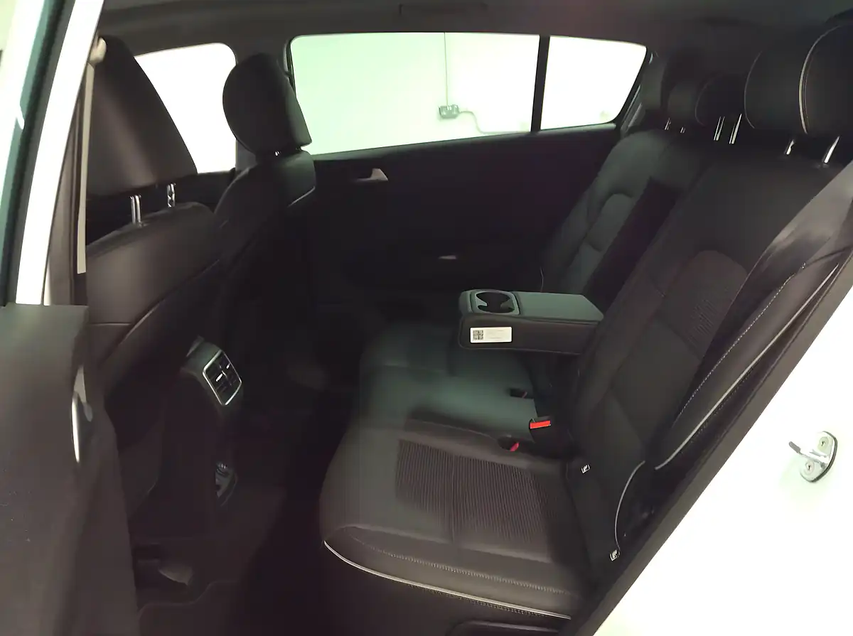 Used 2017 Kia Sportage KX-3 White - Interior and Exterior details 19