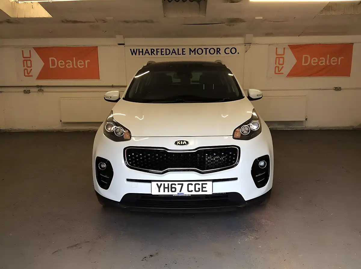 Used 2017 Kia Sportage KX-3 White - Interior and Exterior details 7