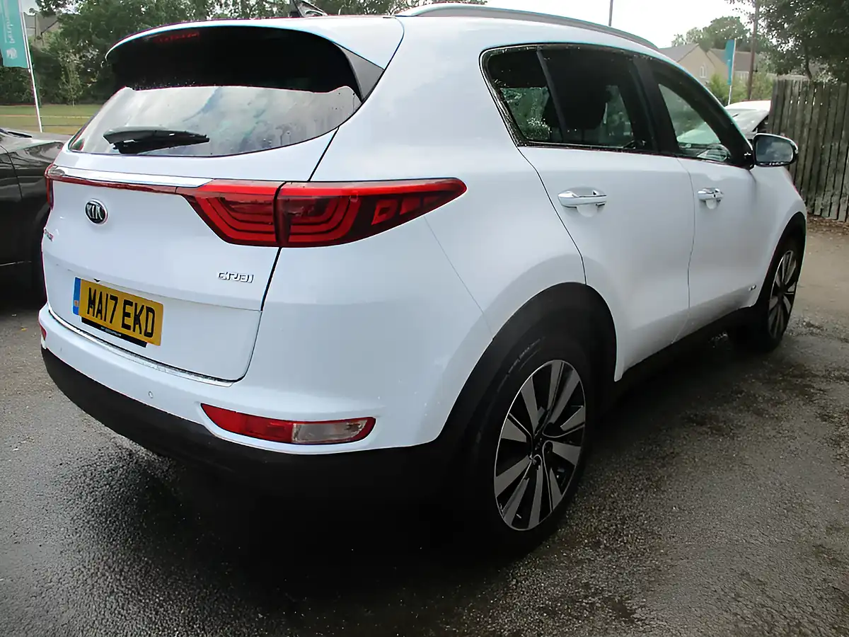 Used 2017 Kia Sportage KX-4 White - Interior and Exterior details 5