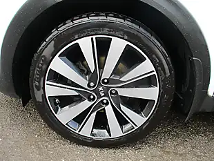 Used 2017 Kia Sportage KX-4 White - Interior and Exterior details 9