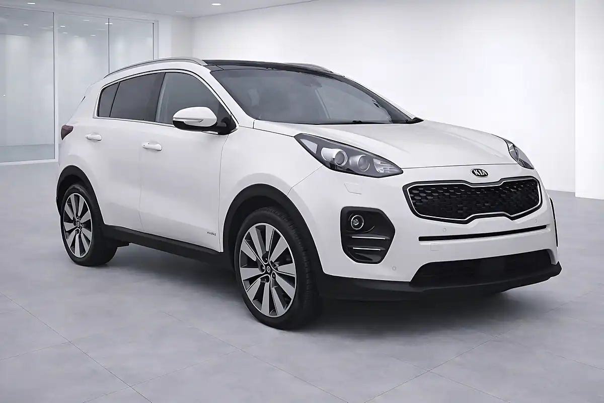 Used 2017 Kia Sportage KX-4 White - Front View