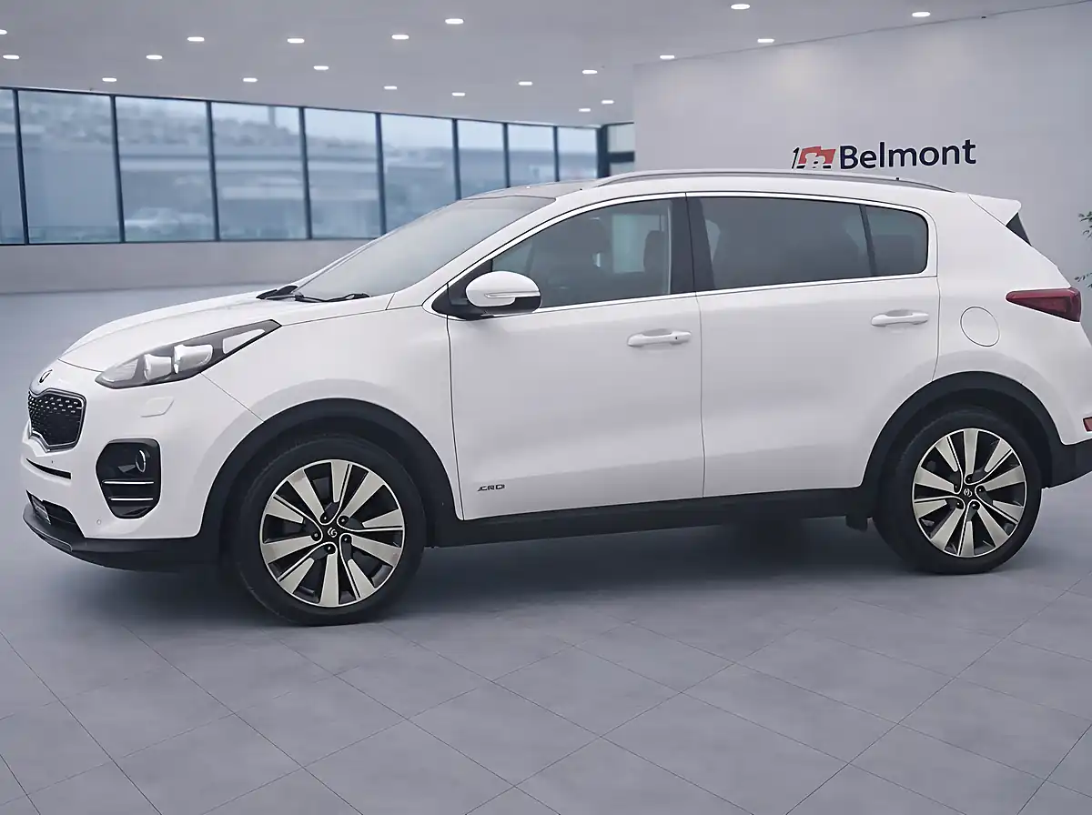 Used 2017 Kia Sportage KX-4 White - Interior and Exterior details 7