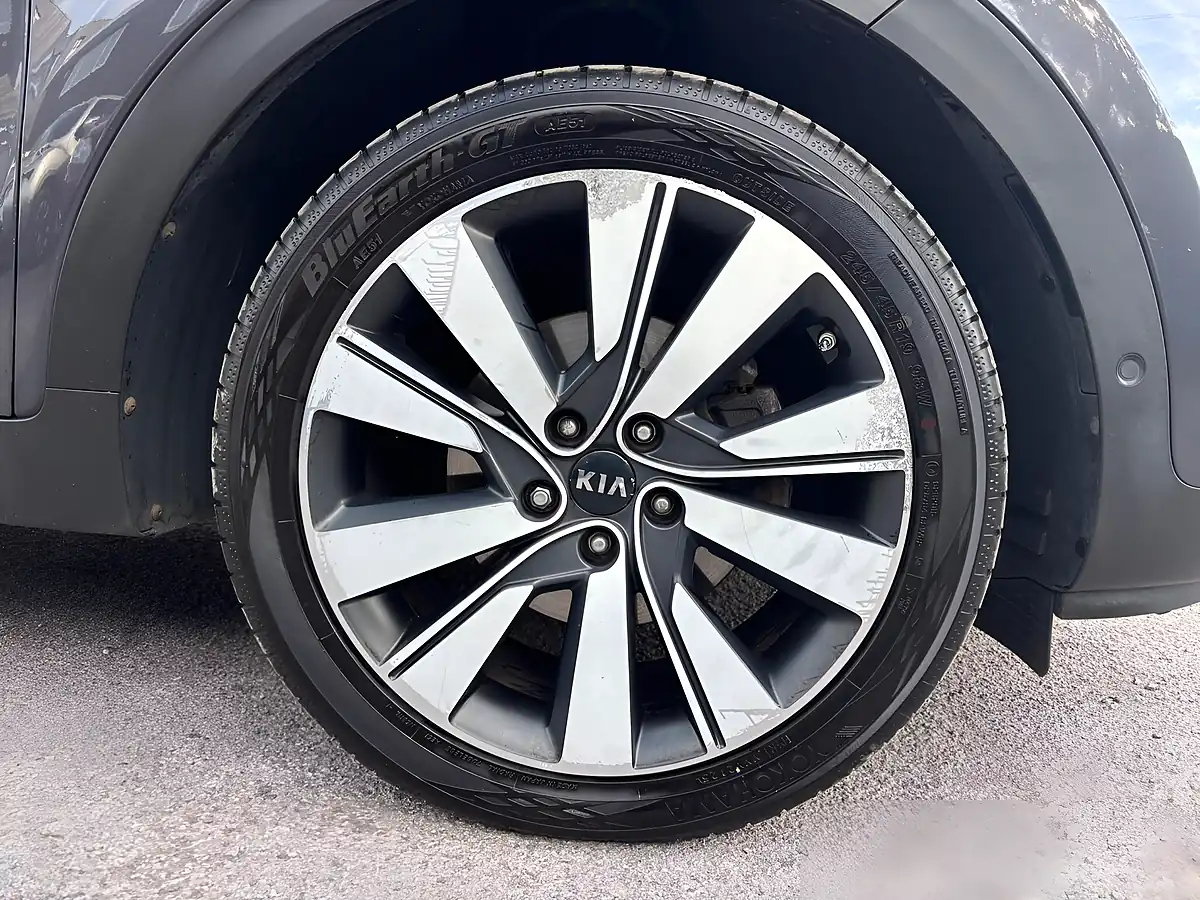 Used 2017 Kia Sportage KX-5 Silver - Interior and Exterior details 20