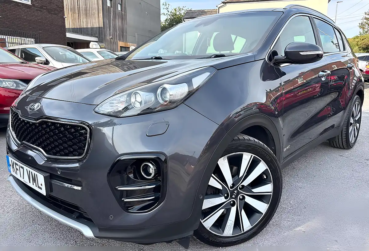 Used 2017 Kia Sportage KX-5 Silver - Interior and Exterior details 6