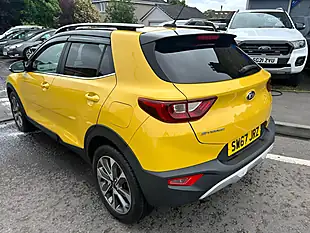 Used 2017 Kia Stonic First Edition Yellow - Interior and Exterior details 3