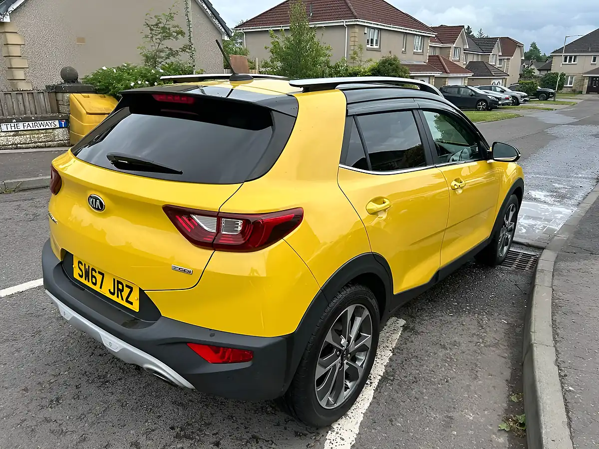 Used 2017 Kia Stonic First Edition Yellow - Interior and Exterior details 5