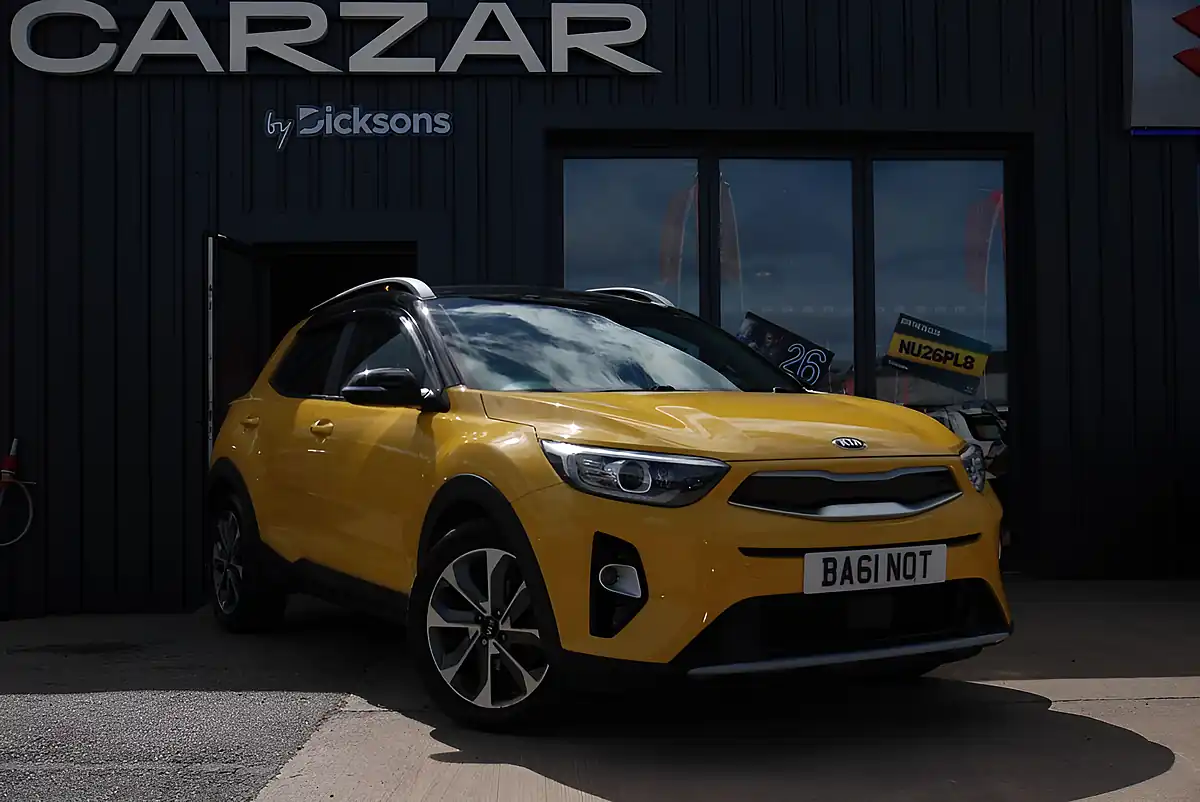 Used 2017 Kia Stonic First Edition Yellow - Front View