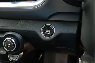 Used 2017 Kia Stonic First Edition Yellow - Interior and Exterior details 12