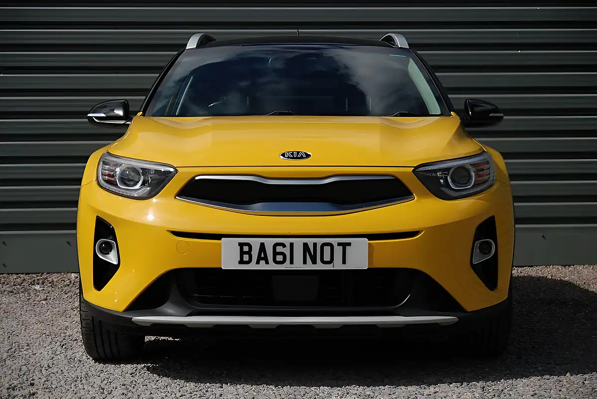 Used 2017 Kia Stonic First Edition Yellow - Interior and Exterior details 3