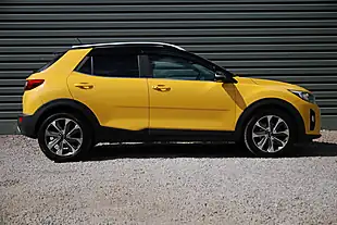 Used 2017 Kia Stonic First Edition Yellow - Interior and Exterior details 5